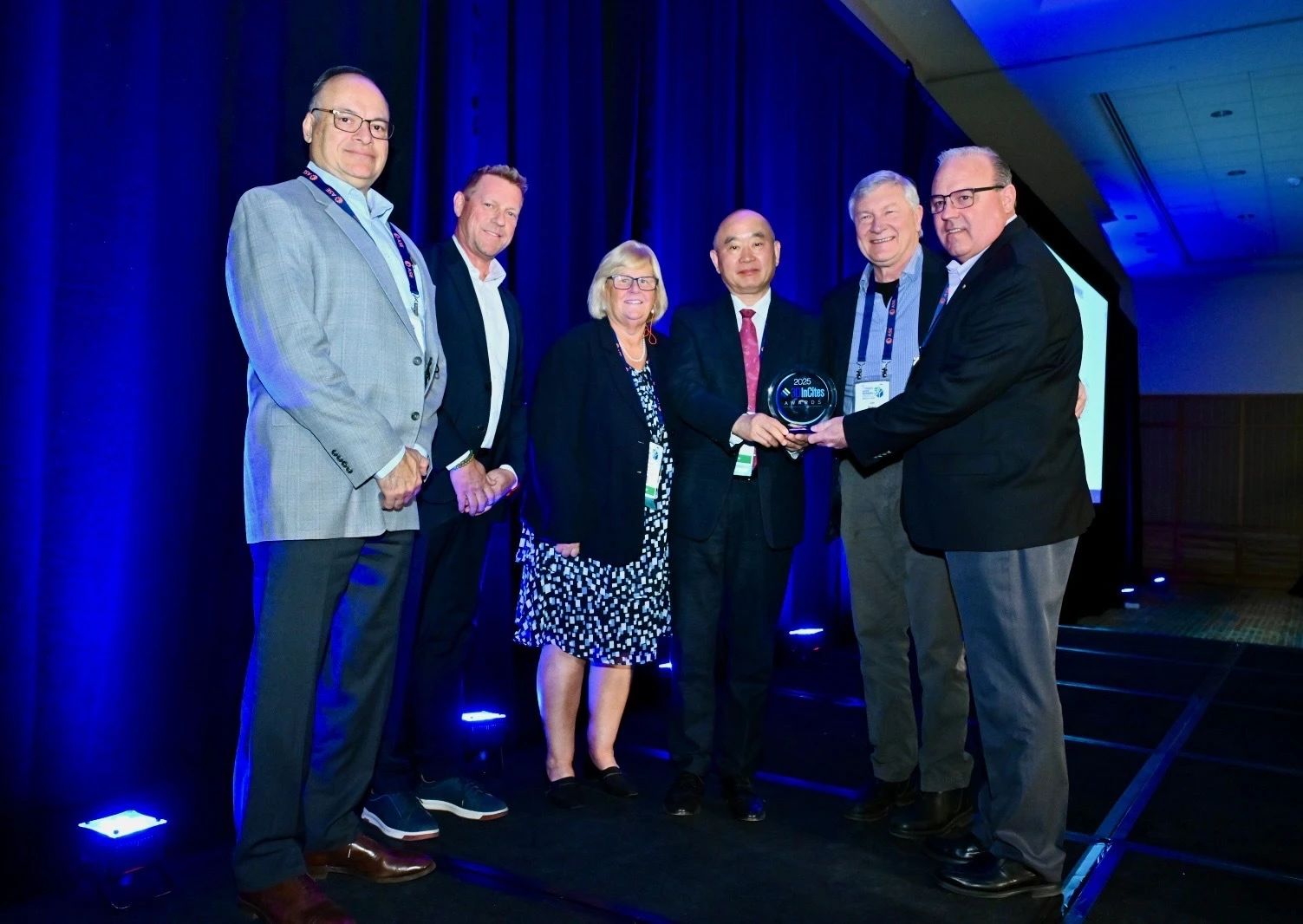 2121�Ƿ���(�й���)�����ٷ���վ